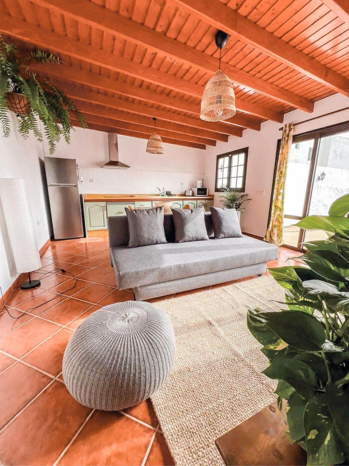 Casa Volcan * La Costa